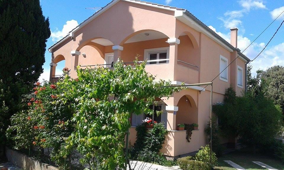 Apartments Lucija Sukošan 外观 照片