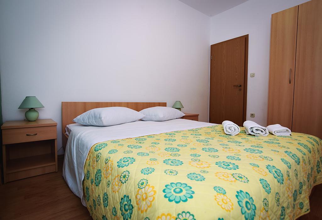 Apartments Lucija Sukošan 外观 照片